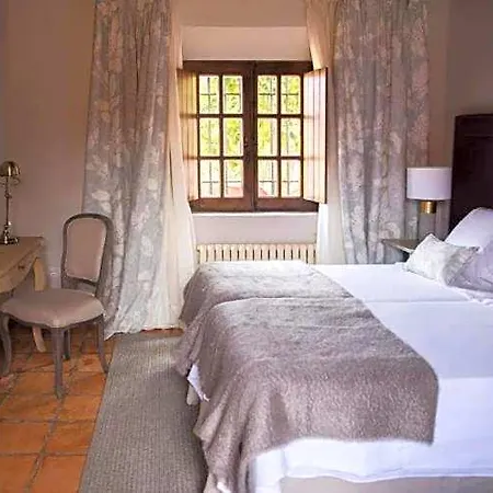 Rural Tejuelas Otel