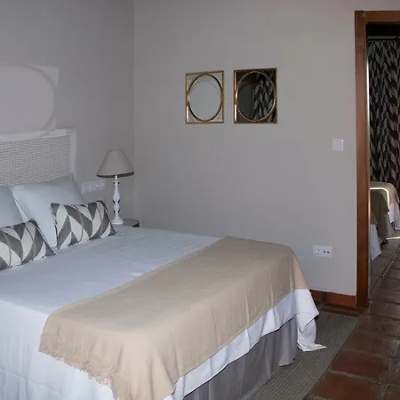 Rural Tejuelas Otel