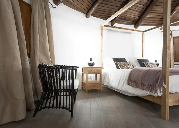 Rural Tejuelas Отель Valdecaballeros